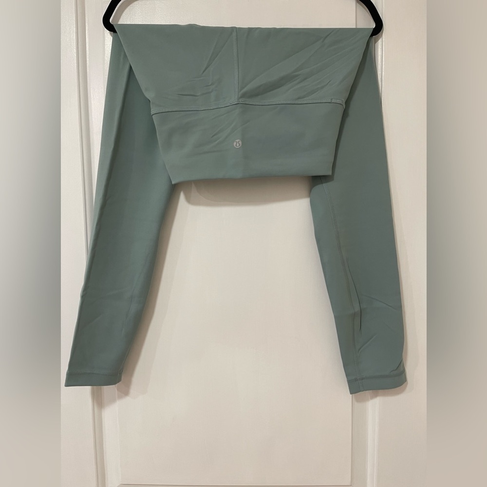 Lululemon active wear leggings